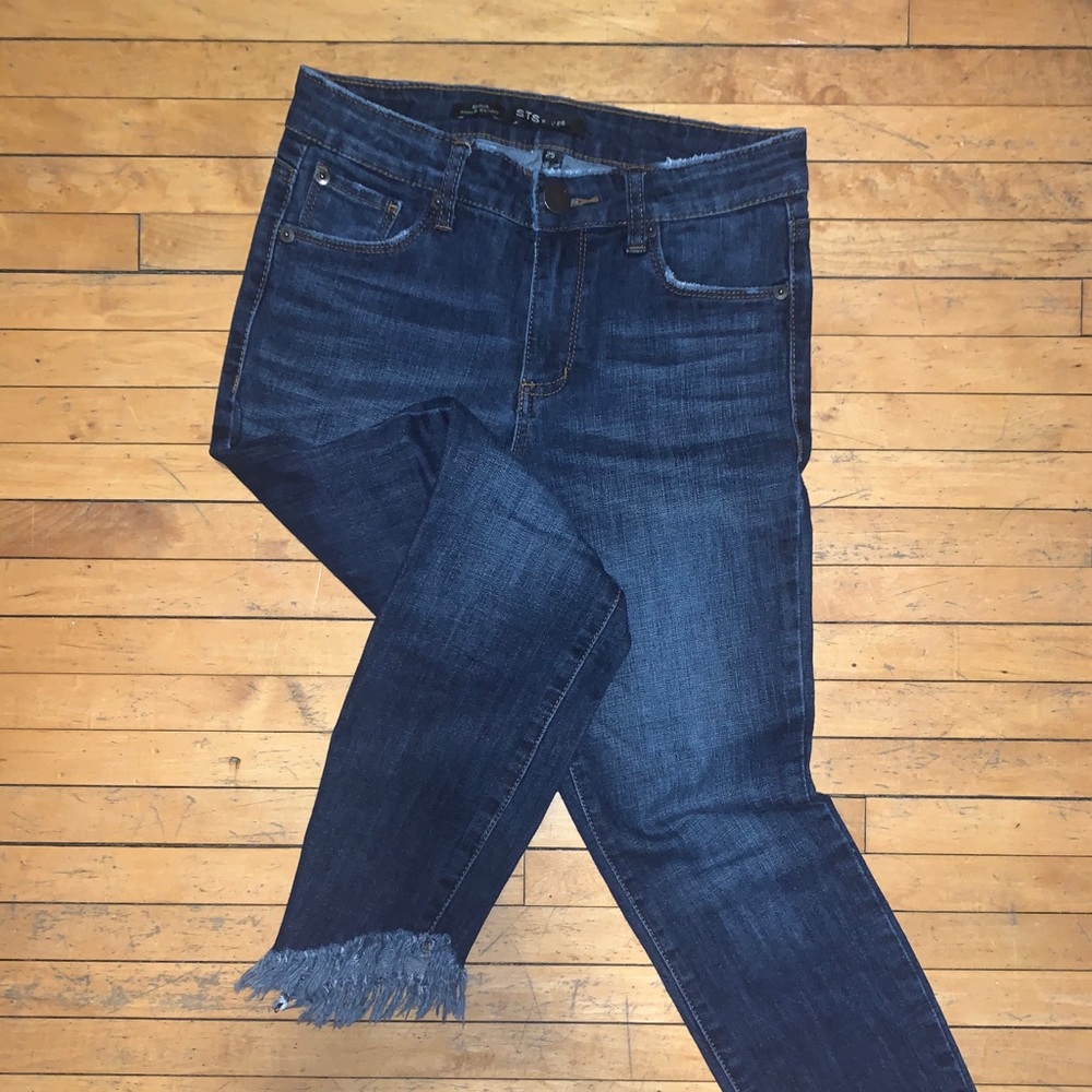 STS Blue Dark Wash Skinny Jeans w Fringed Ankles